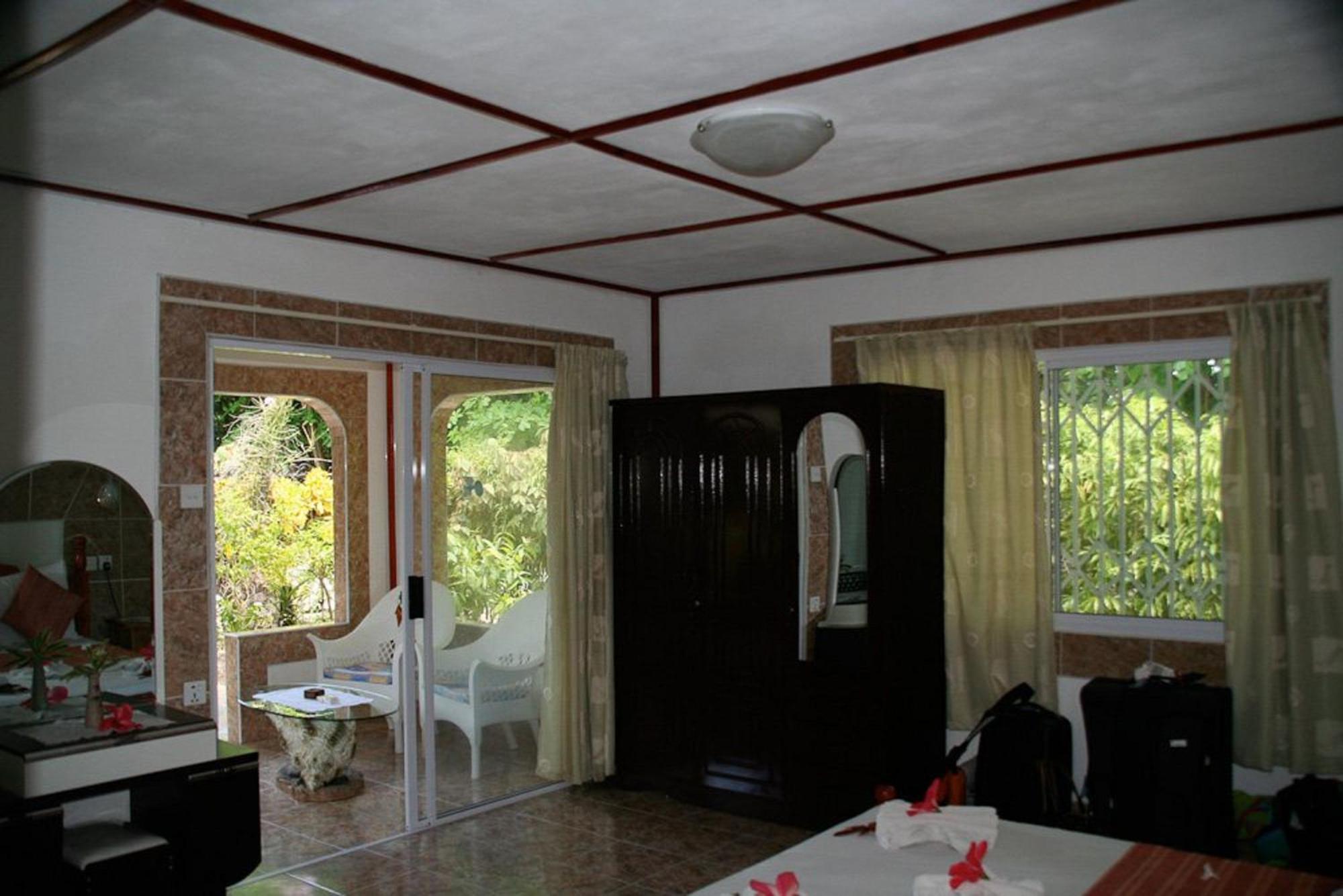 Rising Sun Guesthouse 라디게 객실 사진